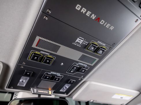 Used 2024 INEOS Grenadier AWD/4WD image 31