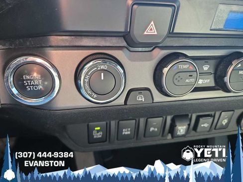 Used 2022 Toyota Tacoma TRD Off-Road w/ Technology Package AWD/4WD image 24