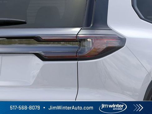 New 2026 GMC Acadia AT4 w/ Luxury Package AWD/4WD image 11