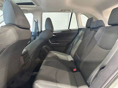 Used 2022 Toyota RAV4 XLE w/ Convenience Package AWD/4WD image 15