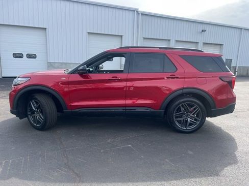 New 2026 Ford Explorer ST-Line w/ ST-Line Street Pack image 8