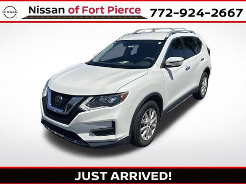 Certified 2020 Nissan Rogue SV FWD image 1