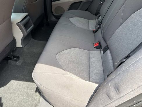 Used 2022 Toyota Camry LE FWD image 16