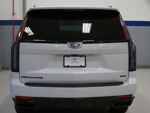 New 2024 Cadillac Escalade ESV Sport Platinum w/ LPO, ONYX Package image 5