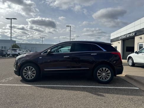 Used 2018 Cadillac XT5 Luxury w/ Driver Awareness Package AWD/4WD image 4