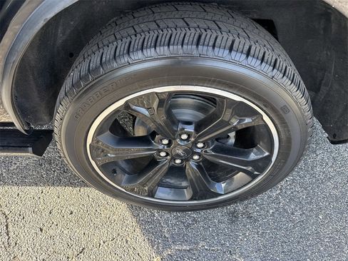 Used 2022 Ford Expedition Limited w/ Equipment Group 303A image 12