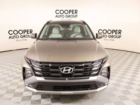 Certified 2025 Hyundai Tucson SEL AWD/4WD image 9
