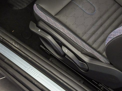 New 2026 MINI Cooper S image 24