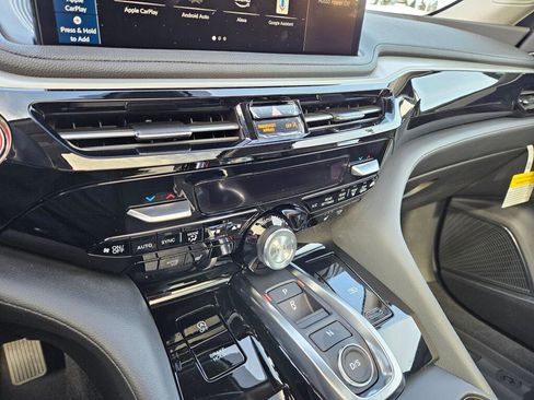 New 2026 Acura MDX SH-AWD image 32