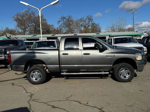 Used 2007 Dodge Ram 2500 Truck SLT AWD/4WD image 3