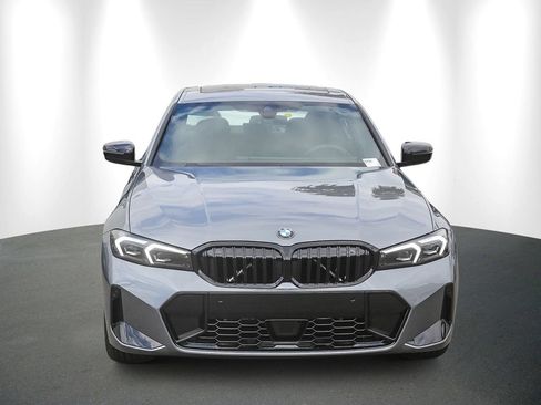 New 2026 BMW 330i Sedan w/ M Sport Package RWD image 2