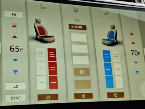 Used 2026 Land Rover Range Rover Velar Dynamic SE AWD/4WD image 25