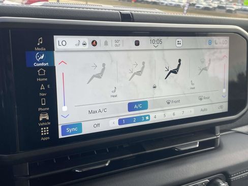 Used 2024 Jeep Wrangler Unlimited Rubicon image 4