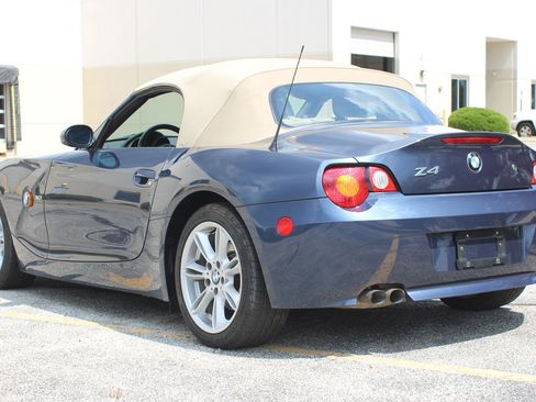 Used 2004 BMW Z4 3.0i RWD image 4