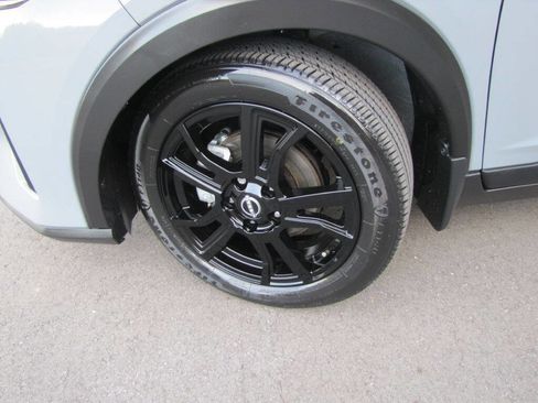 Used 2024 Nissan Kicks SR image 33