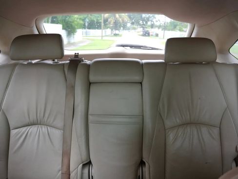 Used 2004 Lexus RX 330 w/ Premium Pkg FWD image 12