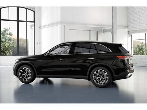 Certified 2025 Mercedes-Benz GLC 350e 4MATIC image 32