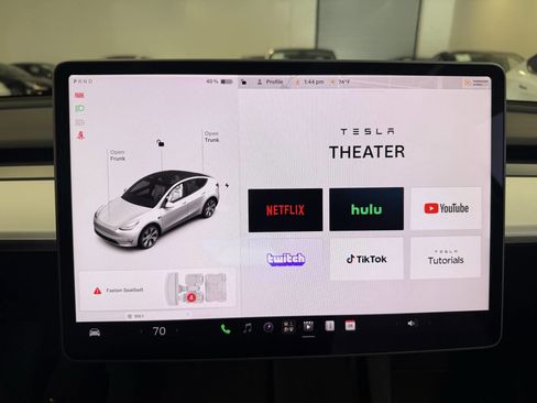 Used 2021 Tesla Model Y Long Range AWD/4WD image 13