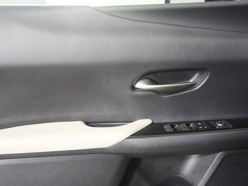 Used 2020 Lexus UX 250h w/ Premium Package image 9