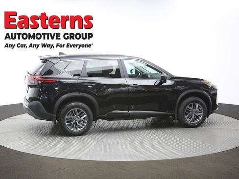 Used 2023 Nissan Rogue S image 43