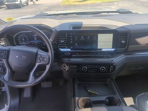 Certified 2025 Chevrolet Silverado 2500 ZR2 w/ Technology Package AWD/4WD image 34