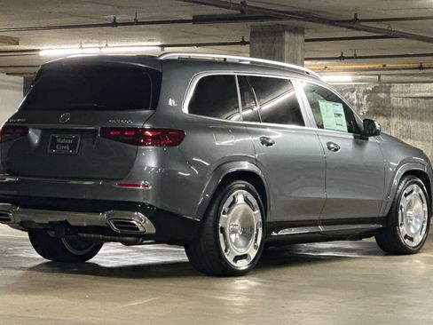 New 2026 Mercedes-Benz Maybach GLS 600 4MATIC image 8