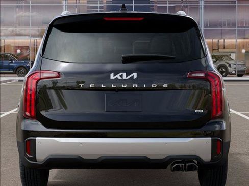 New 2025 Kia Telluride S image 13