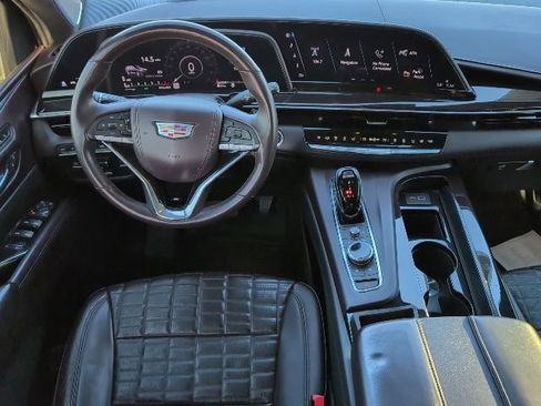 Used 2021 Cadillac Escalade Sport Platinum AWD/4WD image 4