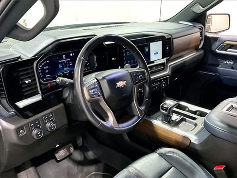 Used 2022 Chevrolet Silverado 1500 High Country w/ Max Trailering Package image 18