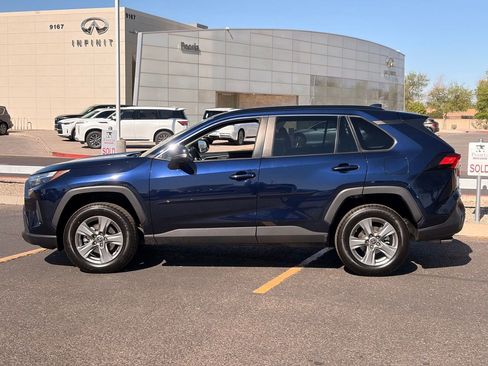 Used 2024 Toyota RAV4 XLE AWD/4WD image 3