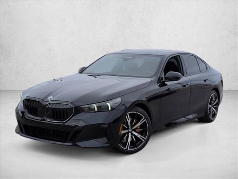 New 2026 BMW 530i RWD image 1