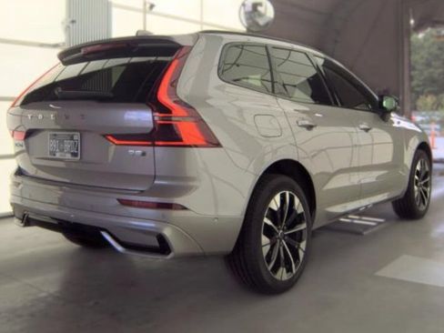 Used 2026 Volvo XC60 B5 Plus AWD/4WD image 3