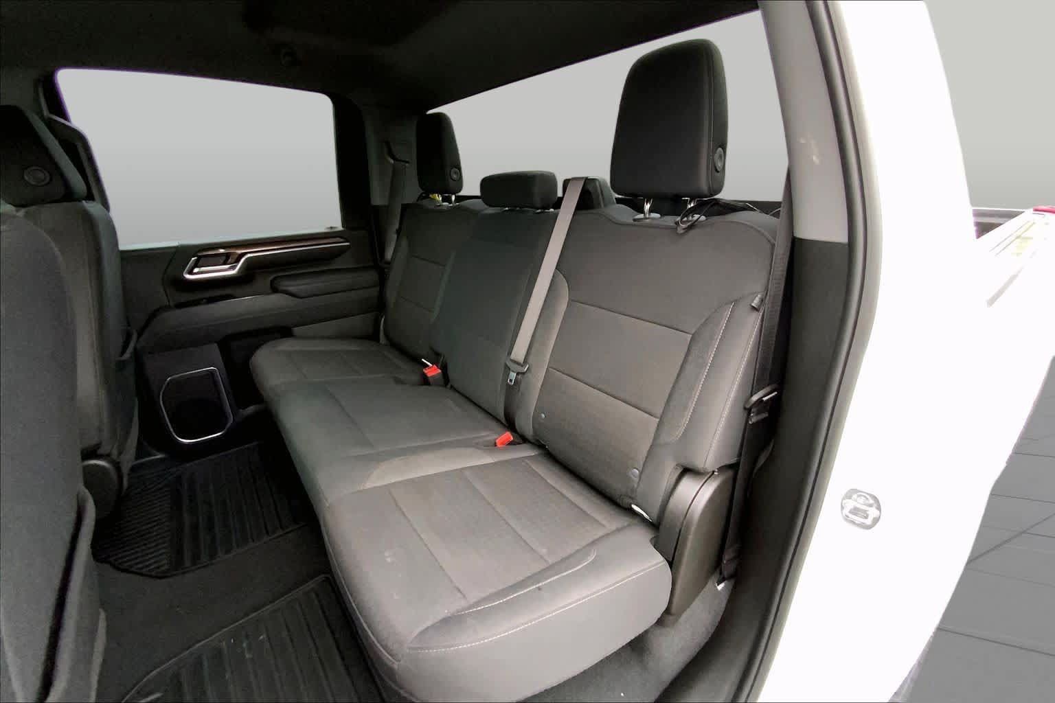 Used 2025 Chevrolet Silverado 2500 LT w/ Convenience Package AWD/4WD image 38