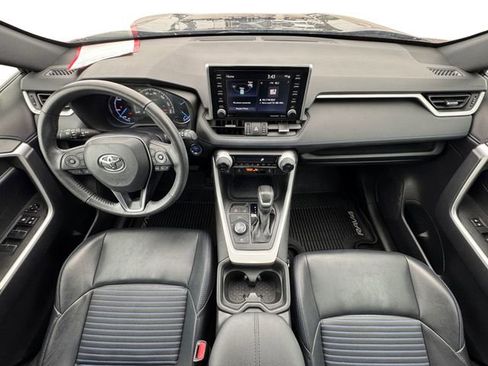 Used 2020 Toyota RAV4 XSE image 11