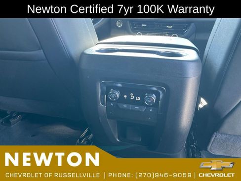 Used 2025 Chevrolet Tahoe Premier AWD/4WD image 27
