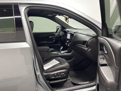 Used 2023 Chevrolet Traverse RS AWD/4WD image 23