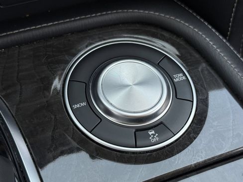 Used 2024 INFINITI QX80 Luxe RWD image 22