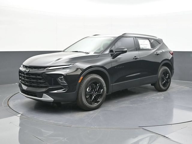 New 2026 Chevrolet Blazer LT w/ Midnight/Sport Edition FWD image 4