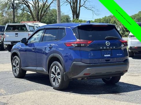 Used 2021 Nissan Rogue SV AWD/4WD image 2