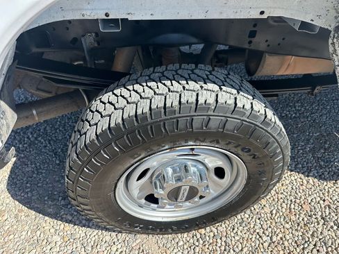 Used 2017 Ford F250 XL w/ Power Equipment Group AWD/4WD image 42