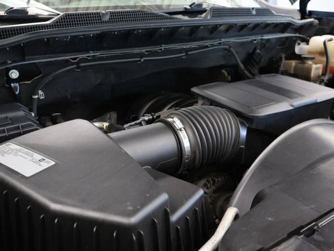 Used 2020 Chevrolet Silverado 2500 Custom w/ Custom Convenience Package AWD/4WD image 25