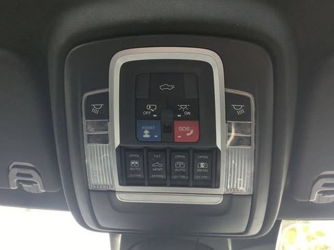 Used 2019 RAM 1500 Limited AWD/4WD image 24