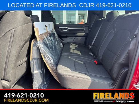 New 2026 RAM 1500 4x4 Crew Cab image 10