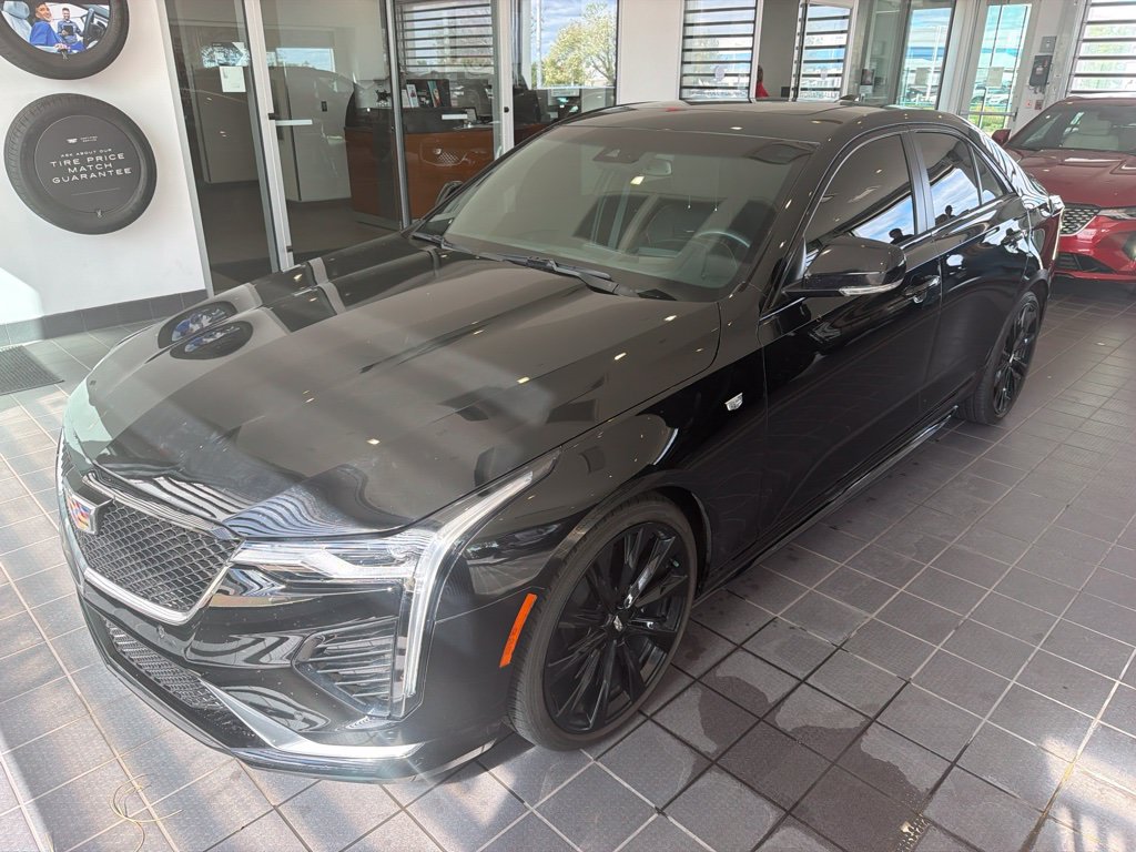 Used 2024 Cadillac CT4 Sport RWD image 1