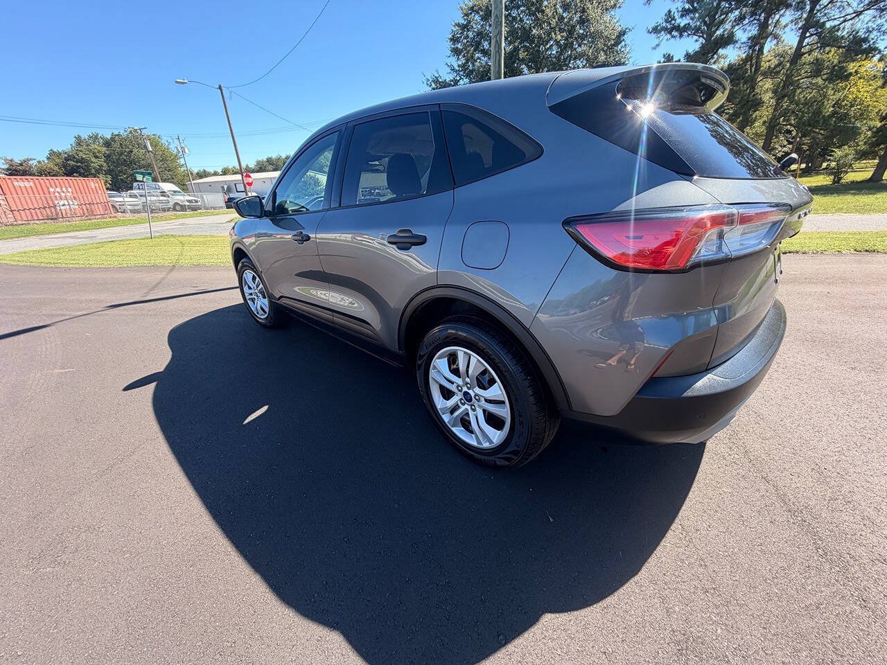 Used 2022 Ford Escape S AWD/4WD image 6