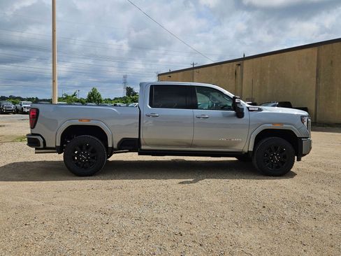 New 2026 GMC Sierra 2500 AT4 w/ AT4 Premium Plus Package AWD/4WD image 6