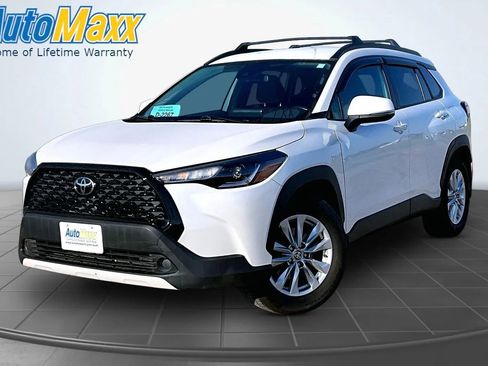 Used 2022 Toyota Corolla Cross LE w/ Black Badges Package (TMS) AWD/4WD image 1