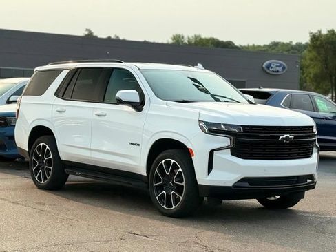 Used 2024 Chevrolet Tahoe RST w/ Luxury Package AWD/4WD image 36