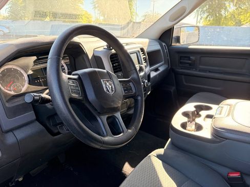 Used 2017 RAM 1500 Express w/ Express Value Package RWD image 8