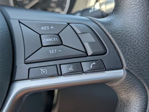 Used 2024 Nissan Altima 2.5 SV FWD image 21